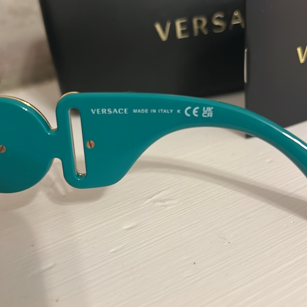 Versace MAXI MEDUSA BIGGIE Sunglasses Turquoise/Aqua - Picture 4 of 8